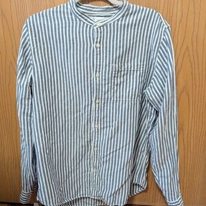 GAP Men's White and Blue Striped Casual Linen Shirt